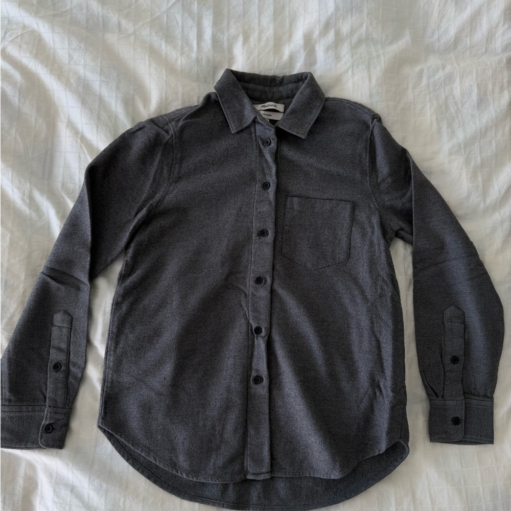 Madewell Women’s Boyfriend Shrunken Charcoal Button Down Shirt